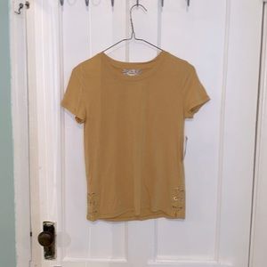 small girls gold t-shirt